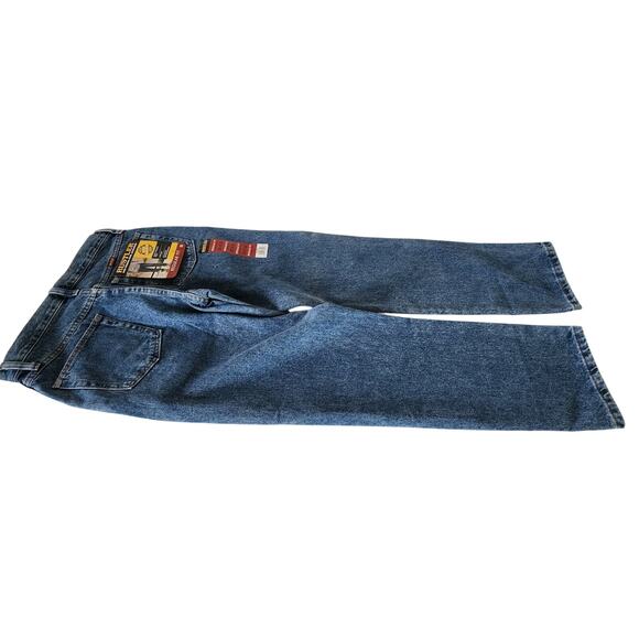 NWT WranglerRustler 30 X 30 inch Men's Regular Fit Jean Straight Leg Medium Wash - Picture 2 of 11